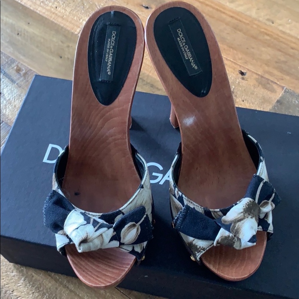 Dolce & Gabbana shoes 36 5” heel